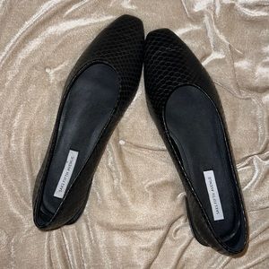 Sals Fifth Avenue Flats